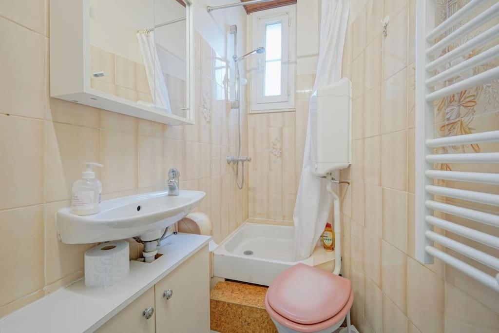 Apartment 4 Voyageurs Mairie Ouen Saint-Ouen (Seine-Saint-Denis)